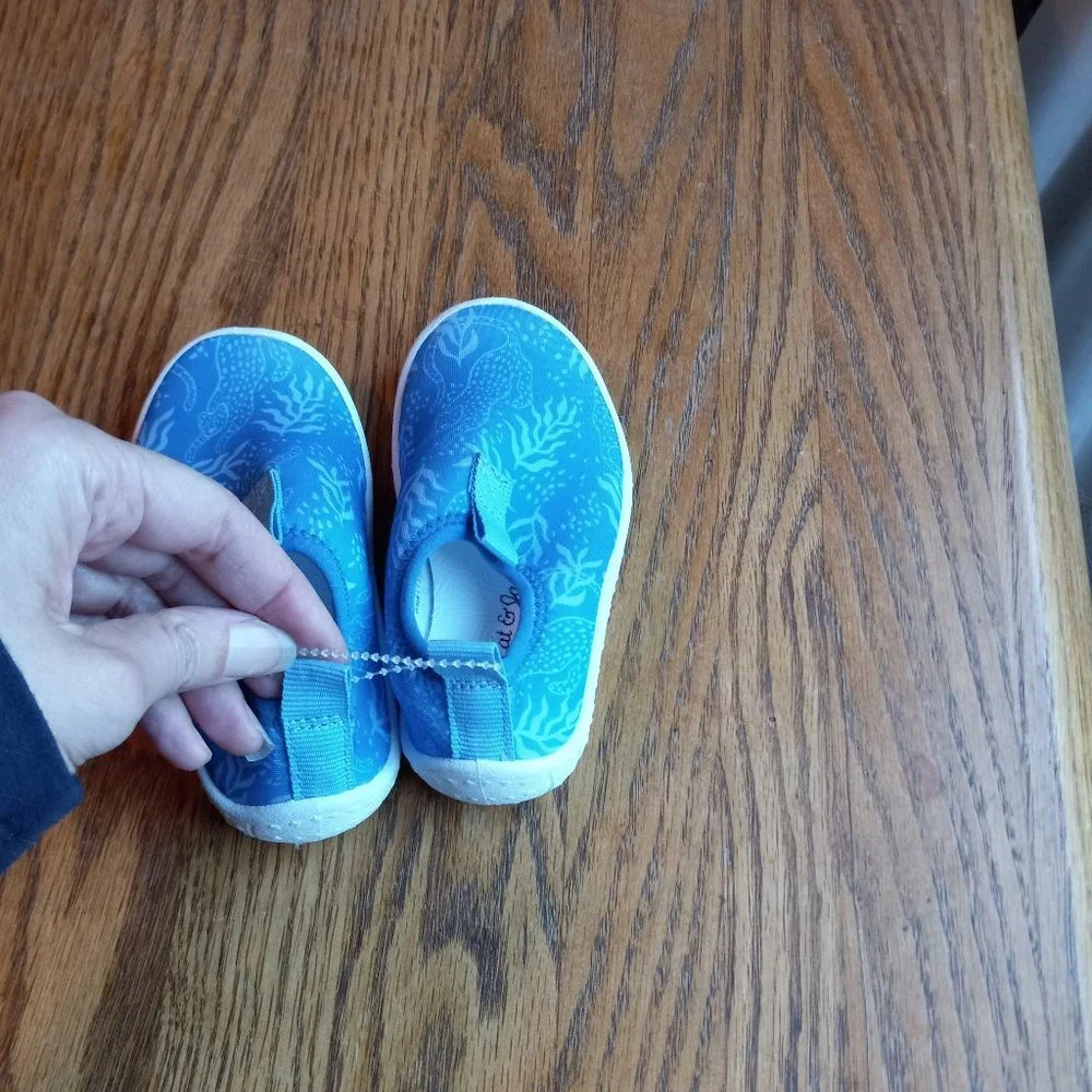 NWOT Blue Slip On Water Shoes Size 5